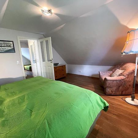 Das Puppenhaus, Reetdach, Sauna, Kamin, Eingezaeunt, Badewanne, Haustiere Willkommen Emmelsbull-Horsbull Экстерьер фото