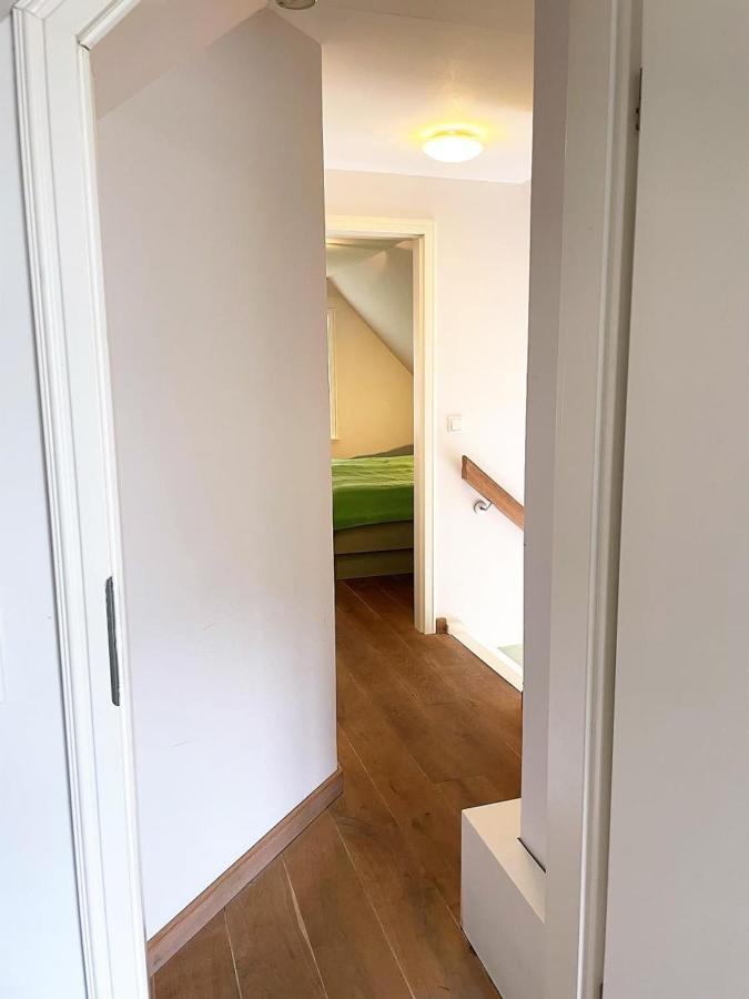 Das Puppenhaus, Reetdach, Sauna, Kamin, Eingezaeunt, Badewanne, Haustiere Willkommen Emmelsbull-Horsbull Экстерьер фото